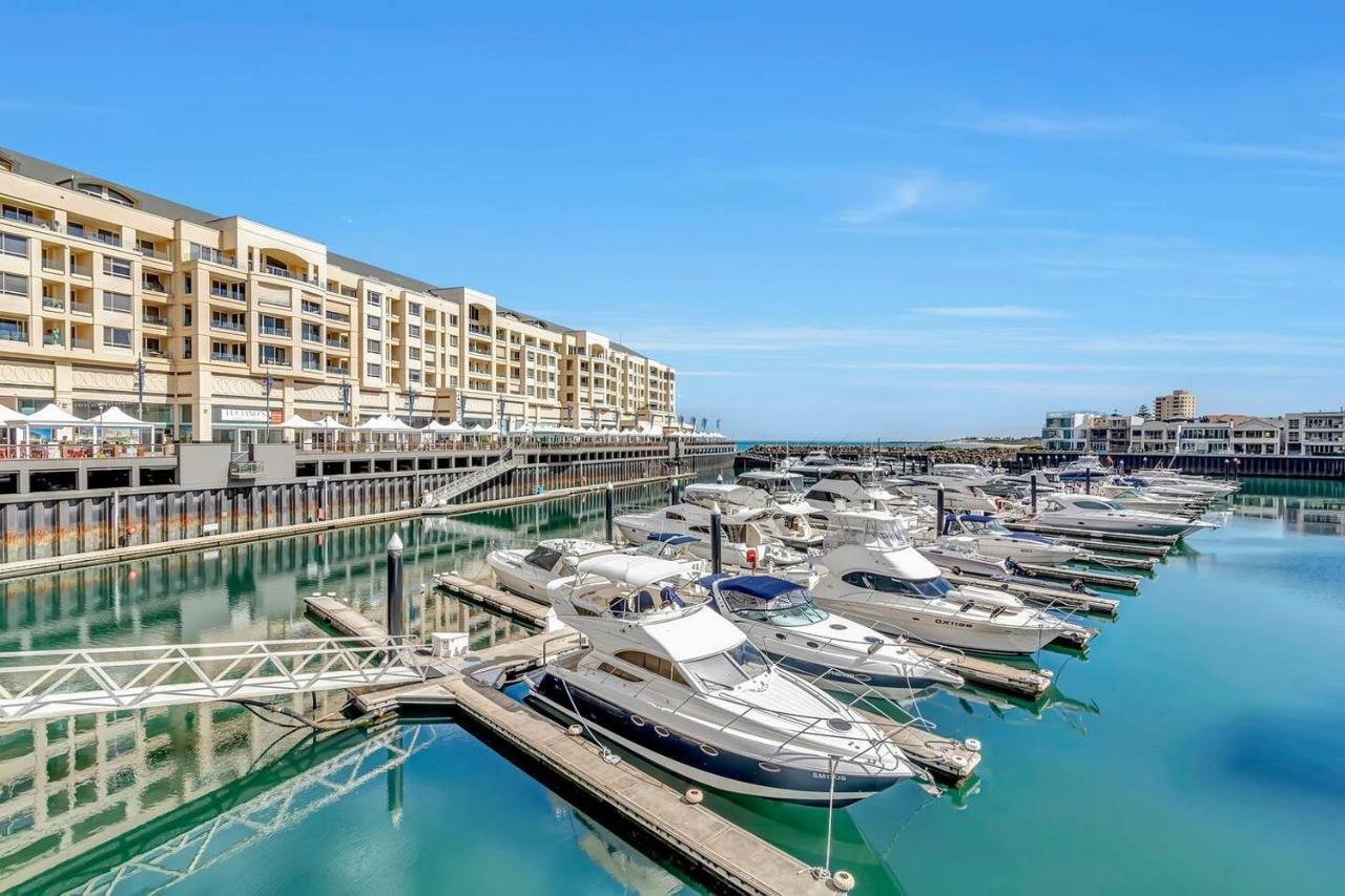 Waterfront Resort-Style Living At Glenelg Beach Adelaide Exterior foto